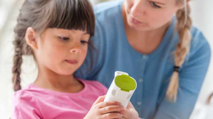 enfant avec n&eacute;buliseur innospire&nbsp;go